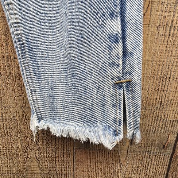 Kancan Acid Wash Distressed Ankle Side Slit High Rise Jeans Raw Hem Size 3 New - Picture 10 of 10
